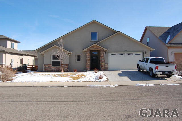 606 Silverado Drive Property Photo 1