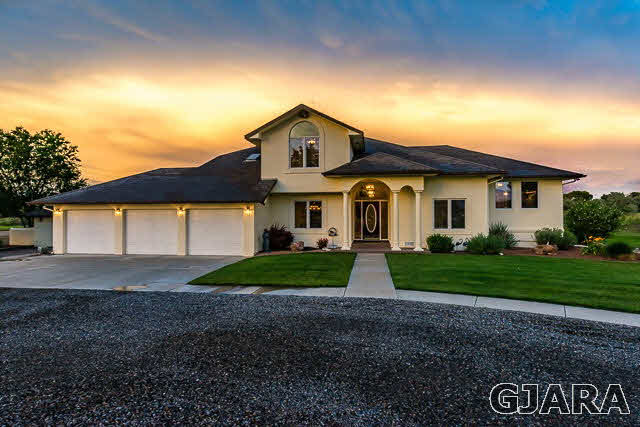 810 25 Road Property Photo 1