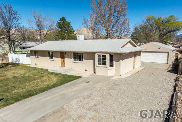 622 Irwin Street Property Photo 1