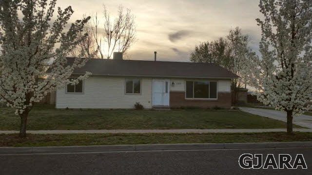 259 W Parkview Drive Property Photo 1