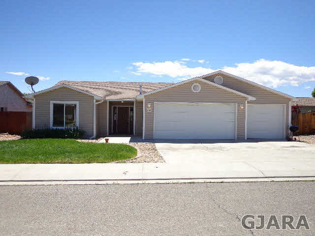 3157 Striker Drive Property Photo 1