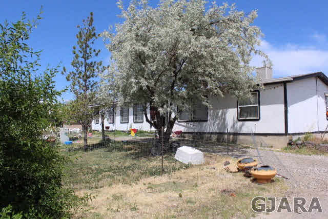 2972 D 1/2 Road Property Photo 1