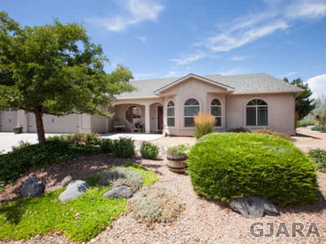 737 Hall Street Property Photo 1