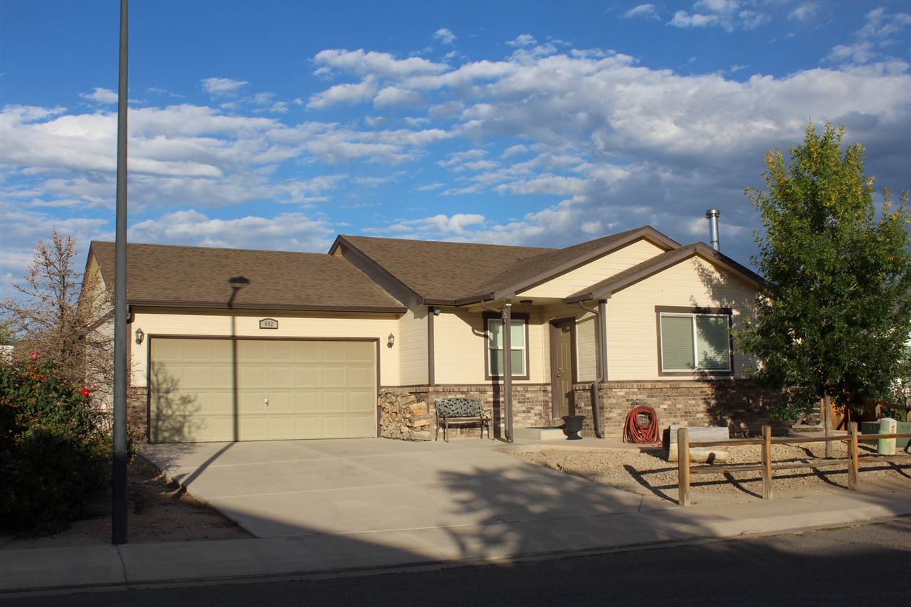 642 Colony Road Property Photo 1