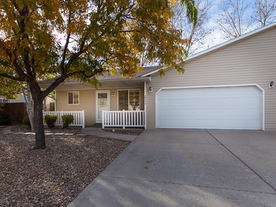 2943 S Palace Circle Property Photo 1