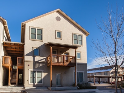 1212 Walnut Avenue Property Photo 1