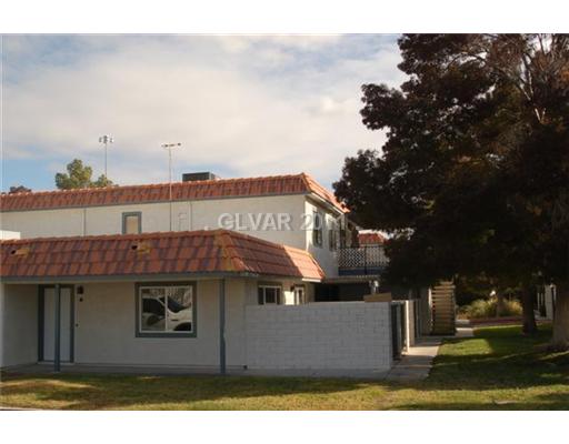1029 Willow Tree Drive C Property Photo 1