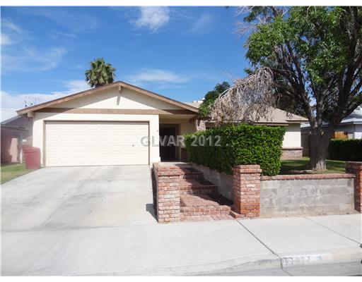 1837 Feather Way Property Photo 1