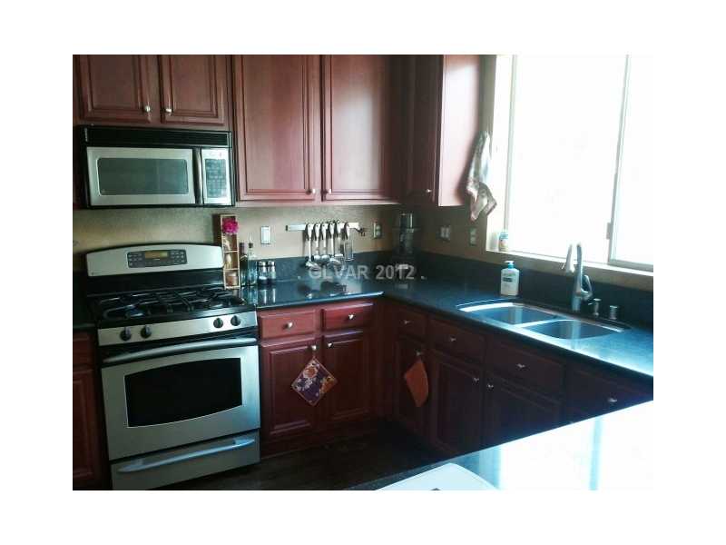 1828 Bright Leaf Court Property Photo 1