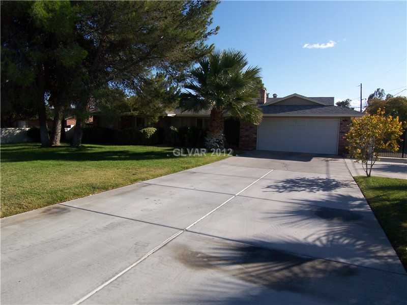 5835 West Oakey Bl Boulevard Property Photo 1