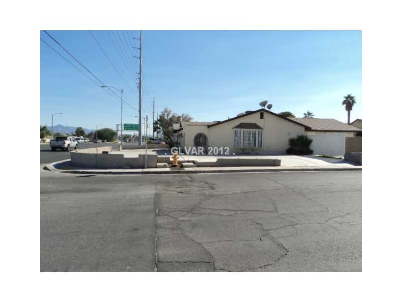 5513 South Eastern Avenue Property Photo 1