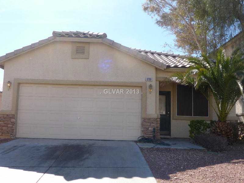 8209 Heather Rock Court - Property Photo 1