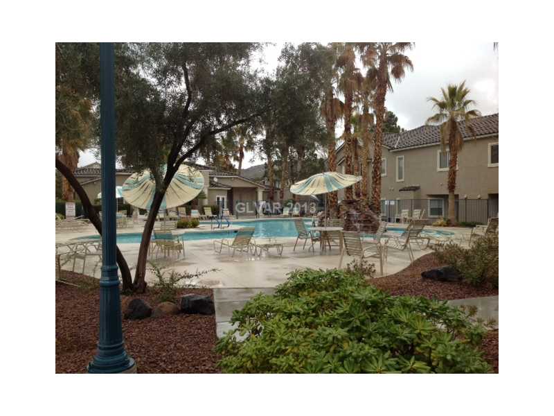 2000 Quartz Cliff Street 203 Property Photo 1