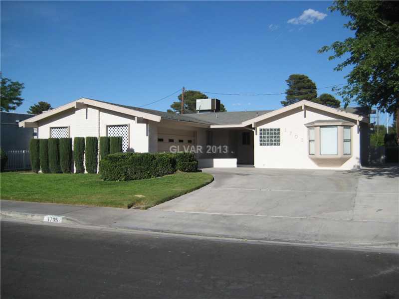 1705 Ivanhoe Way Property Photo 1