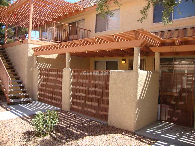 721 Nectarine Court Property Photo 1