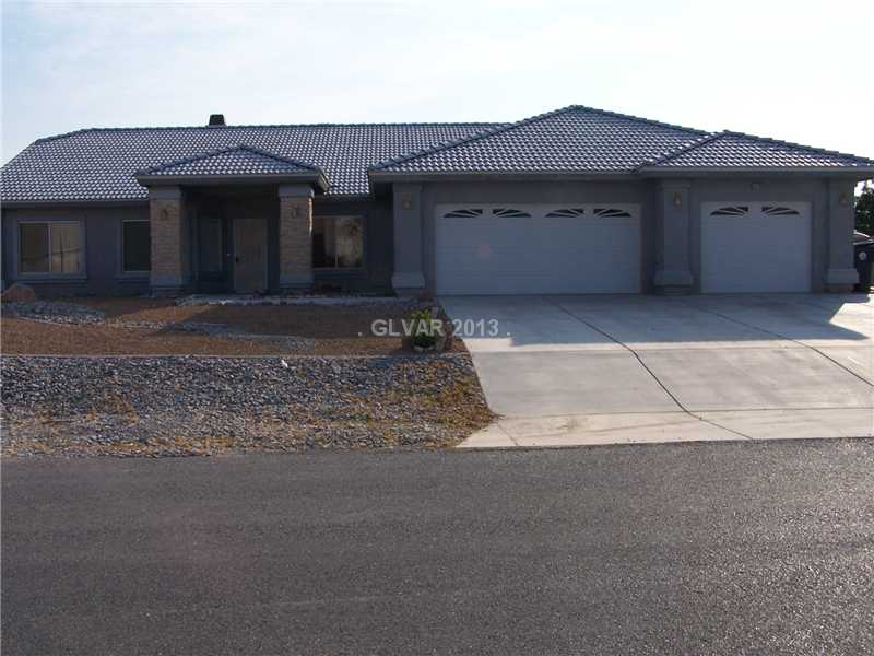 5230 East Wheatland Drive Property Photo 1
