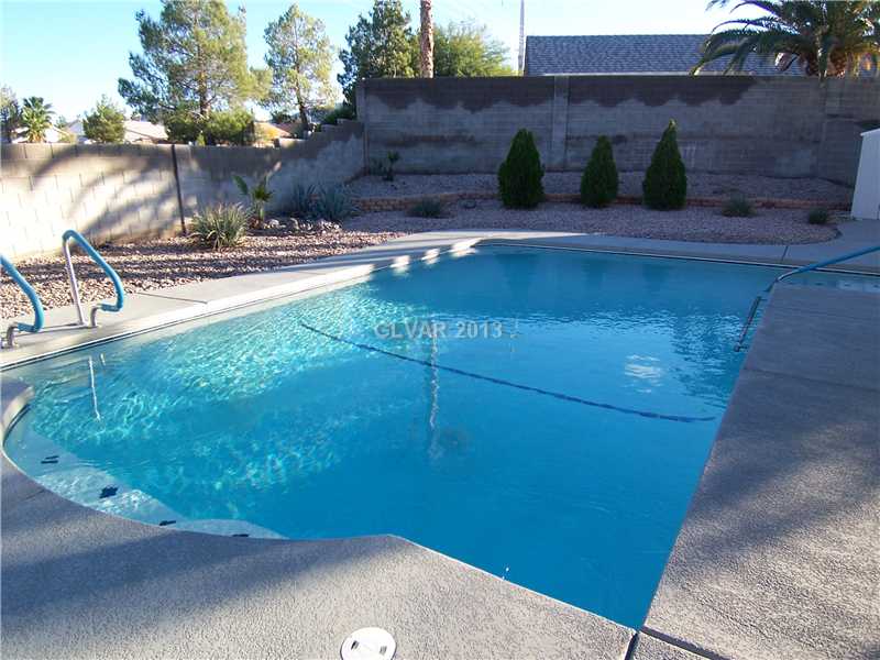 338 Evan Picone Drive Property Photo 1