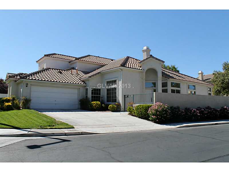 925 Pro Players Drive Property Photo 1