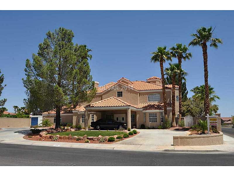 2140 Americas Cup Property Photo 1