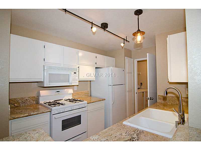 2200 South Fort Apache Road 1160 Property Photo 1