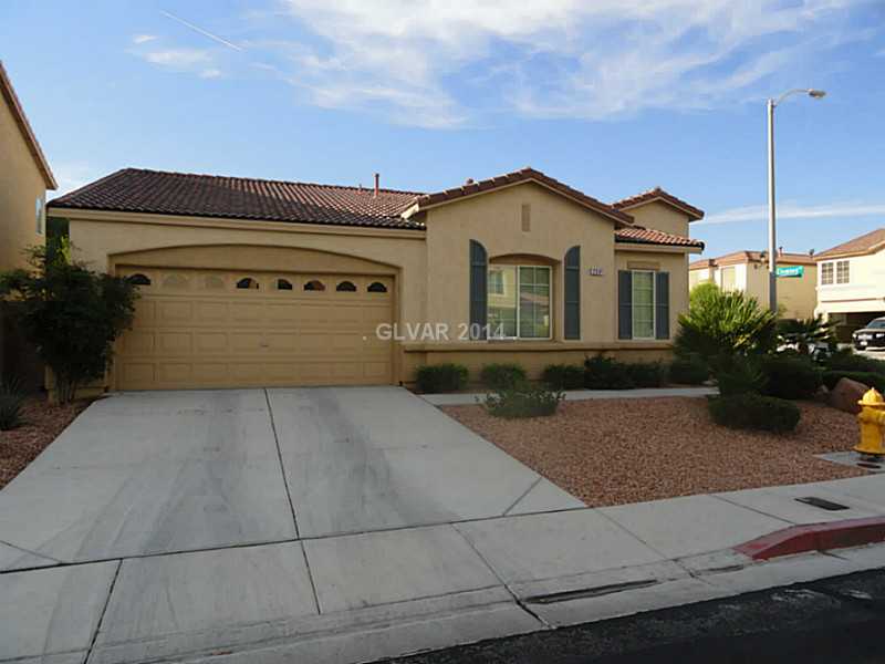 2541 Wellworth Avenue Property Photo 1
