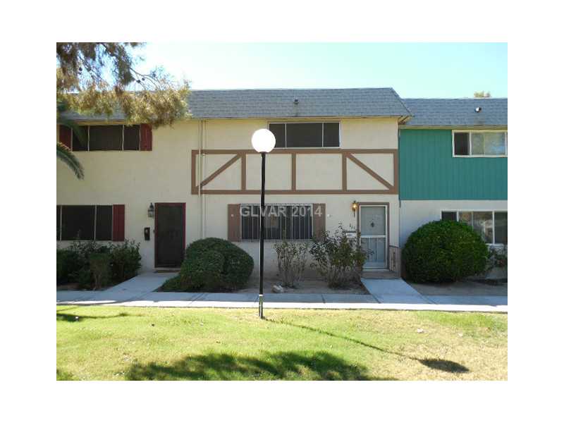 161 Greenbriar Townho Way Property Photo 1