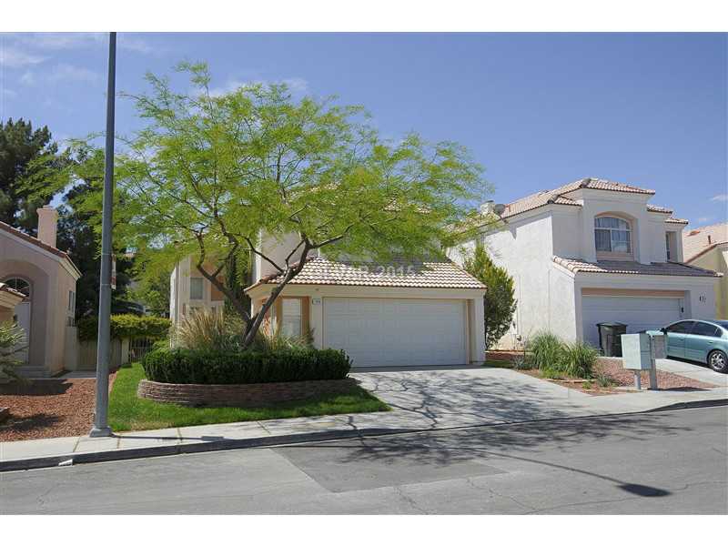 7909 Millhopper Avenue Property Photo 1
