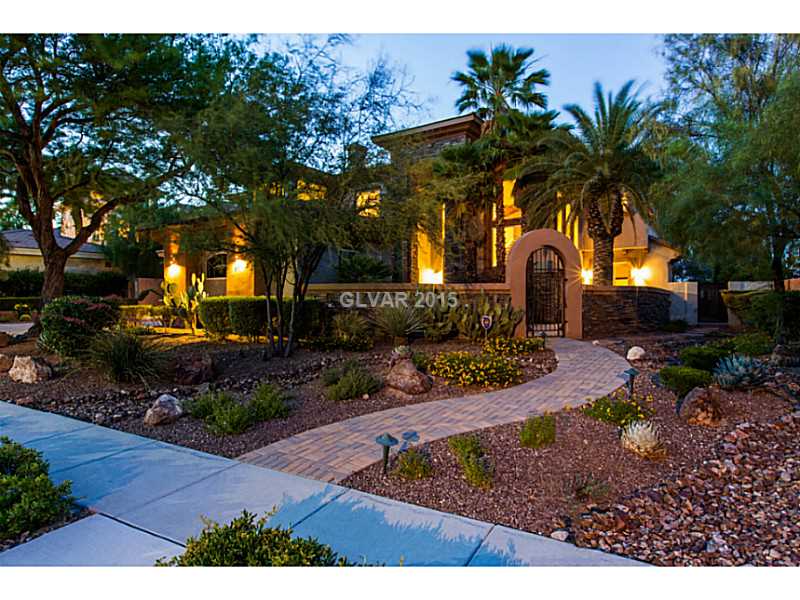 712 Canyon Greens Drive Property Photo 1