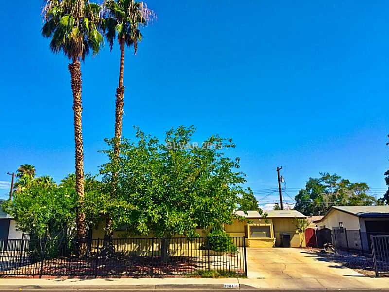 2004 Fontana Avenue Property Photo 1