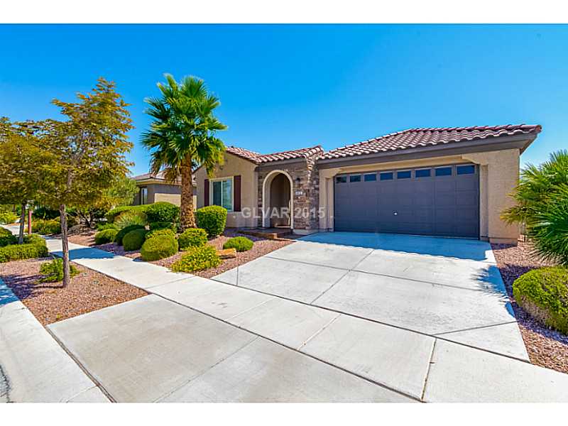 8208 Imperial Lakes Street Property Photo 1