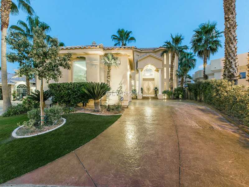 2592 Sun Reef Road Property Photo 1