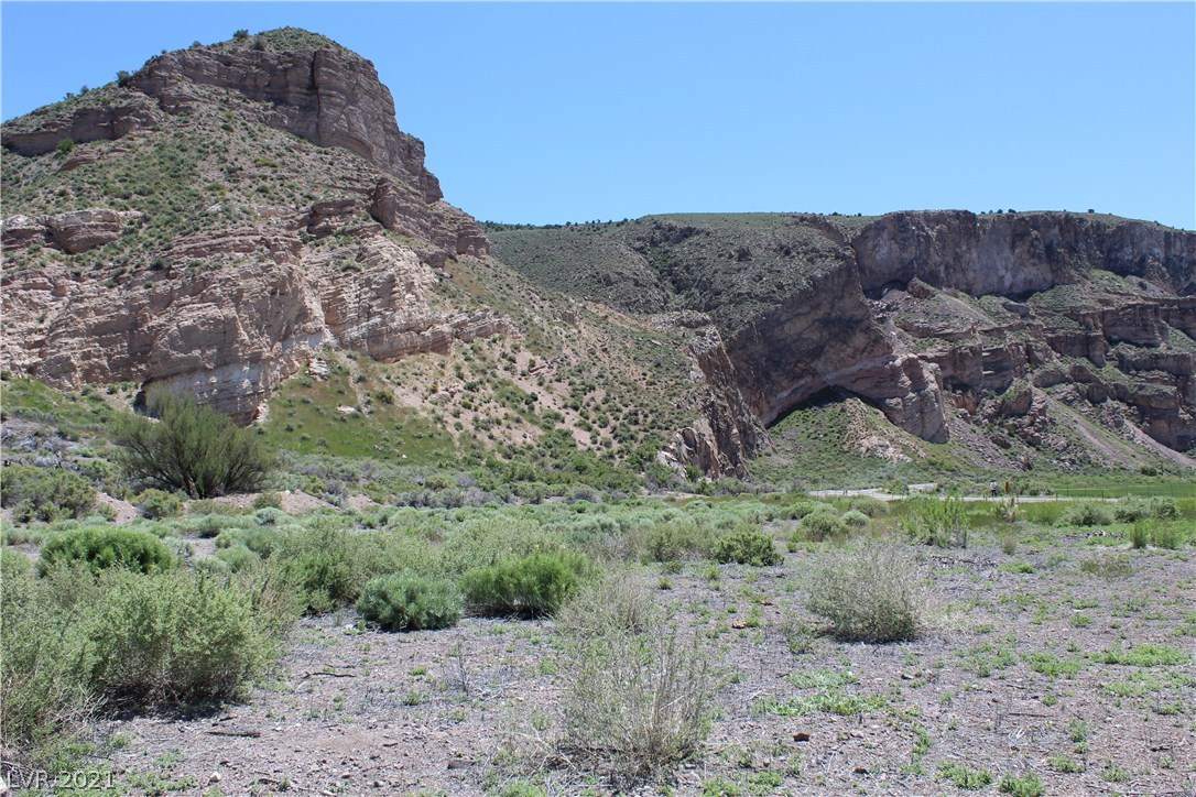 Rainbow Canyon - Clover Street Property Photo 9