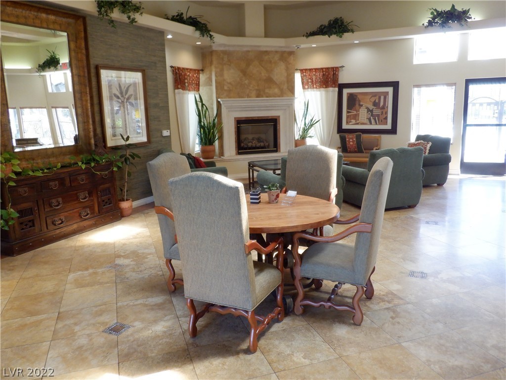 2390641 Property Photo 13