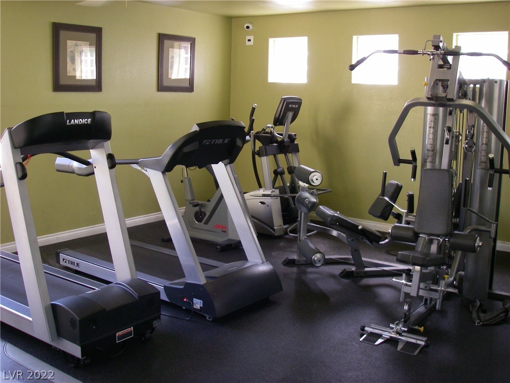 2390641 Property Photo 15