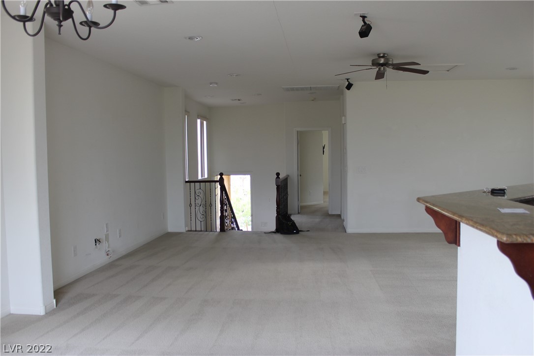 10160 Hollis Mountain Avenue Property Photo 11