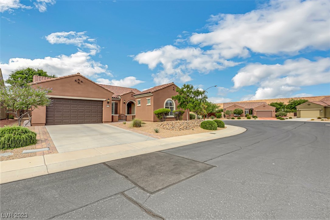 1115 Prairie Schooner Court Property Photo 1