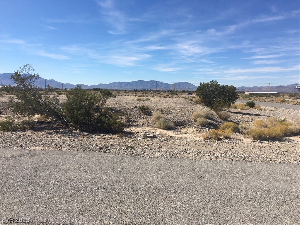 620 North Humahuaca Street Property Photo 3