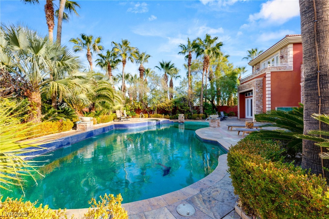 2200 Purple Majesty Court Property Photo 49
