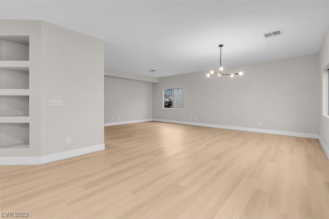 8916 Wolf Dancer Avenue Property Photo 16