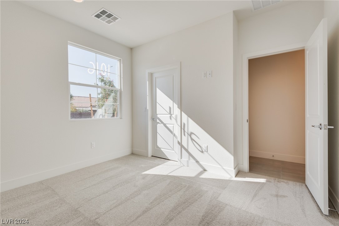 1016 Zurich Avenue Property Photo 29