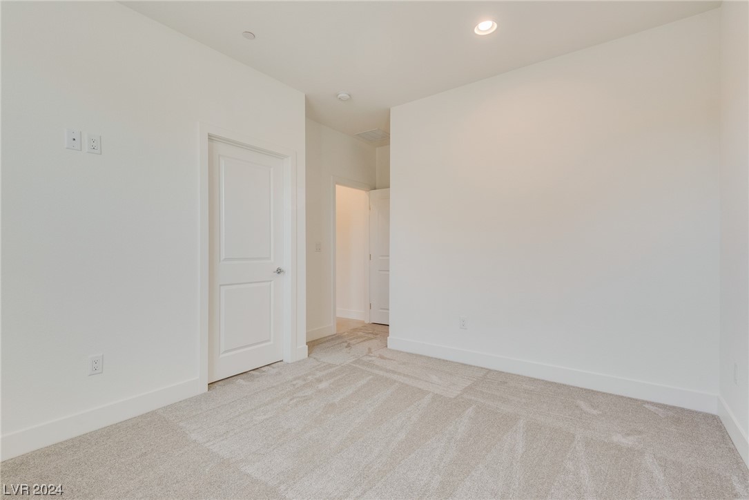 1016 Zurich Avenue Property Photo 37