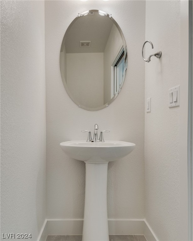 1016 Zurich Avenue Property Photo 39