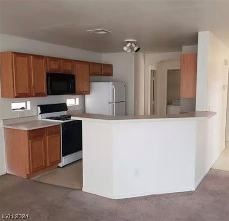 4732 Lone Grove Drive Property Photo 4