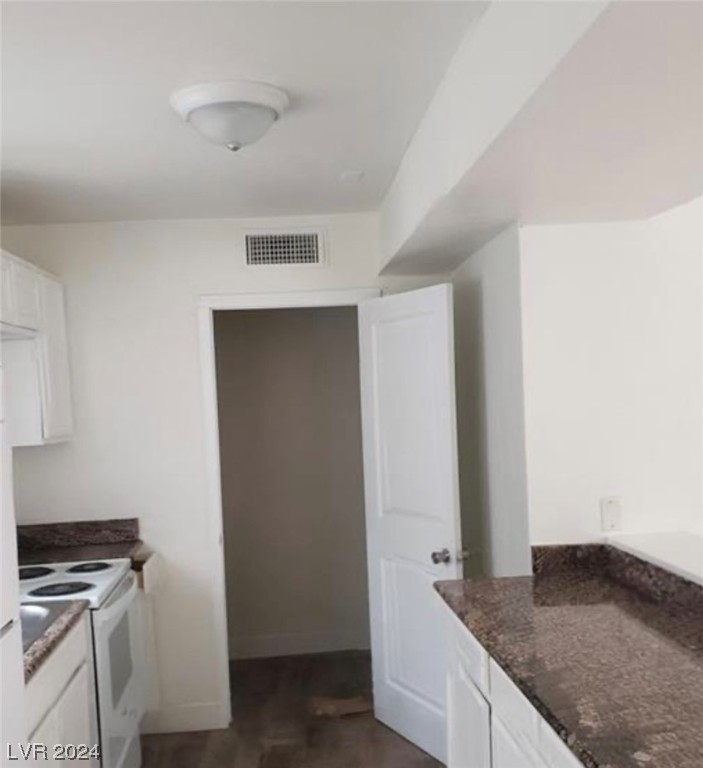 5126 Golden Lane A Property Photo 4