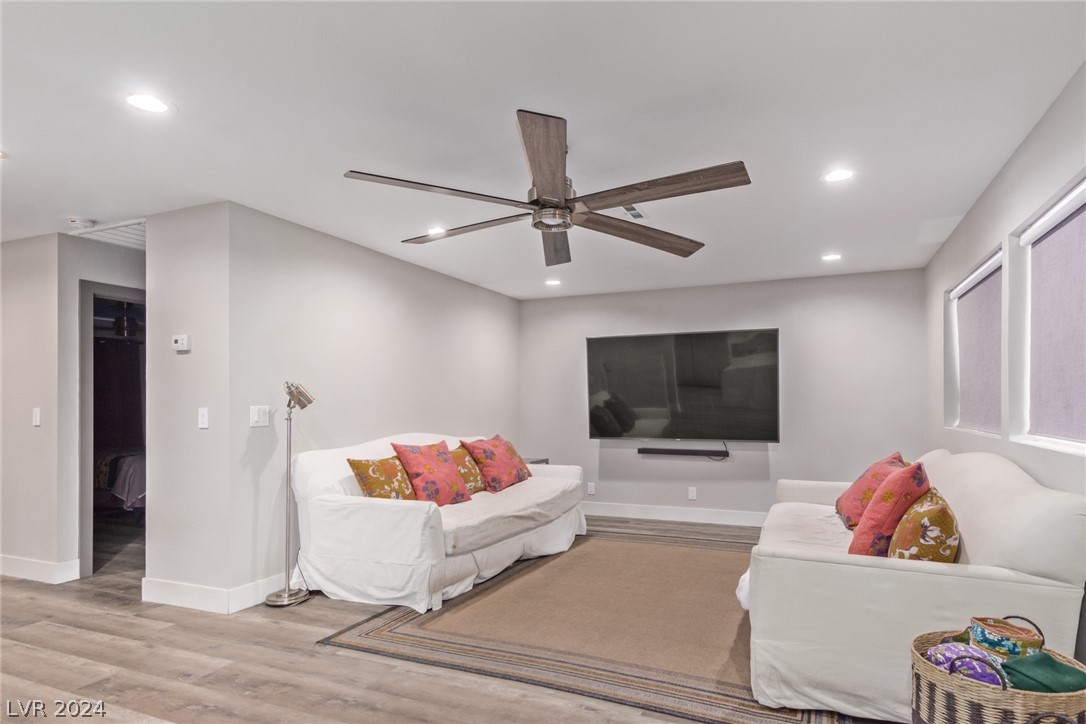 445 Sari Drive Property Photo 10