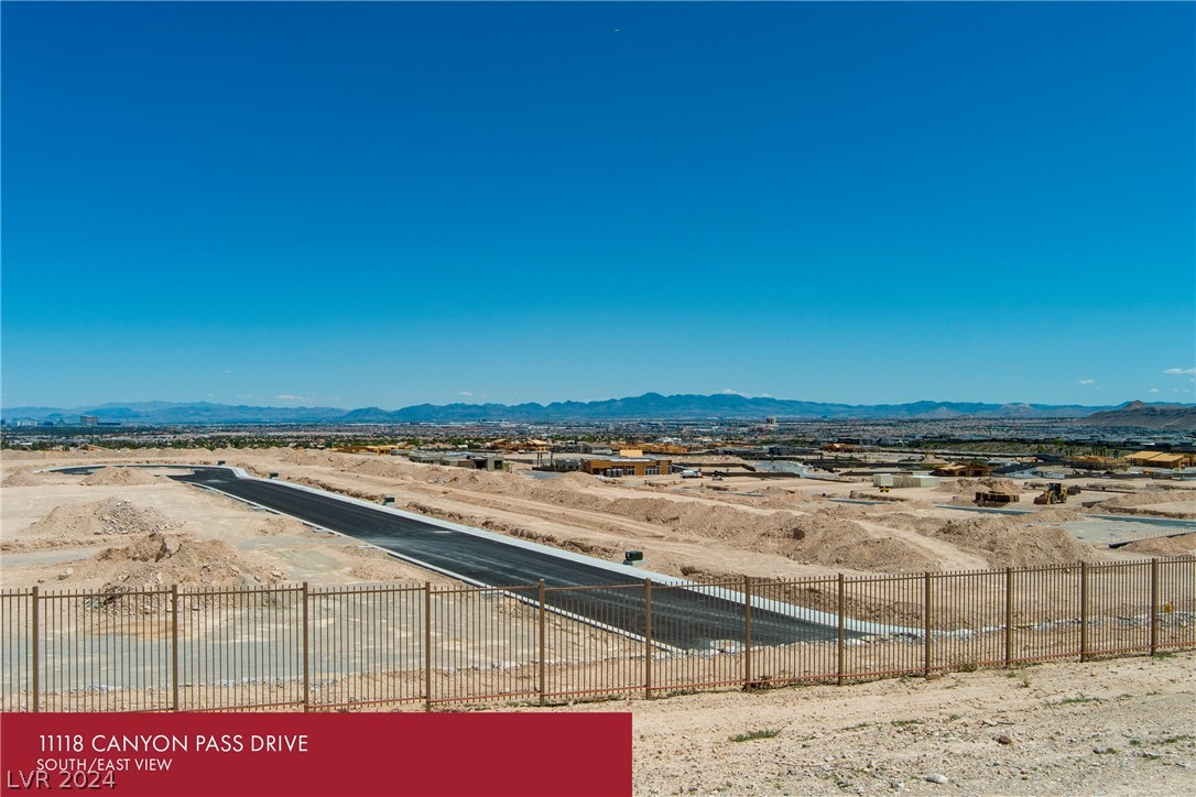 11118 Canyon Pass Drive Property Photo 6