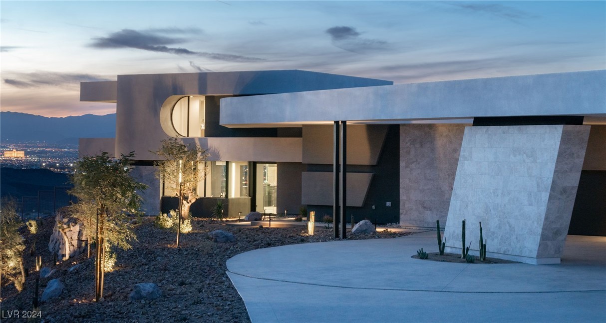 4 Horseshoe Rock Court Property Photo 2