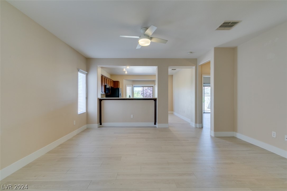 2092 Desert Woods Drive Property Photo 4