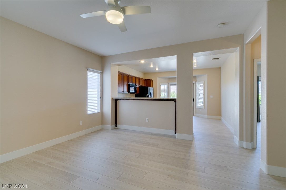 2092 Desert Woods Drive Property Photo 5
