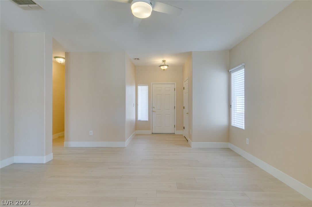 2092 Desert Woods Drive Property Photo 6